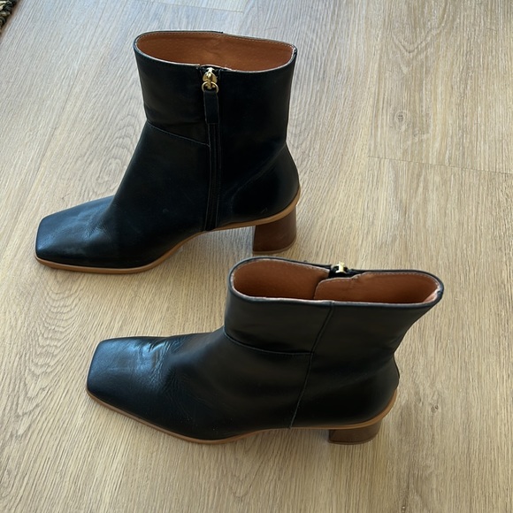 West Black Vintage Alohas Booties - Picture 10 of 10
